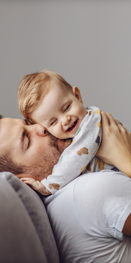 Beca de Emergencia Social para madres/padres o tutor/a legal